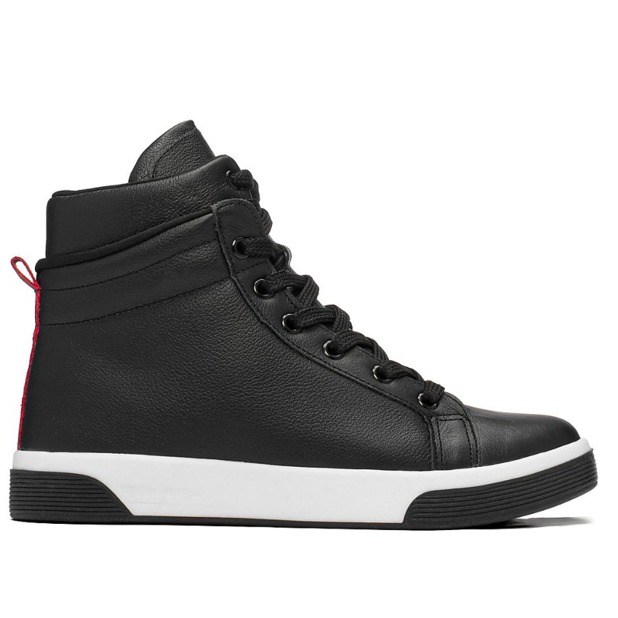 bota-treino-performance-preto1-min